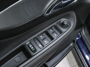 Внедорожник Opel Mokka 2014 года, 959000 рублей, Красноярск