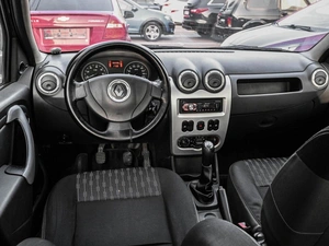 Седан Renault Logan 2013 года, 534000 рублей, Кирилловка