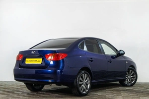 Седан Hyundai Elantra 2009 года, 549000 рублей, Сургут