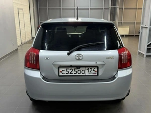 Хетчбэк Toyota Corolla Runx 2003 года, 597000 рублей, Красноярск
