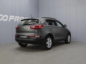 Внедорожник Kia Sportage 2013 года, 1460000 рублей, Омск
