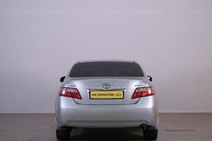 Седан Toyota Camry 2010 года, 1499000 рублей, Омск