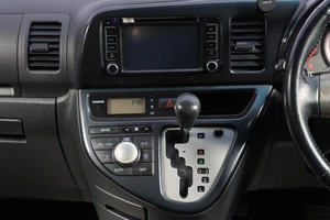 Минивэн Toyota Wish 2008 года, 999000 рублей, Новосибирск