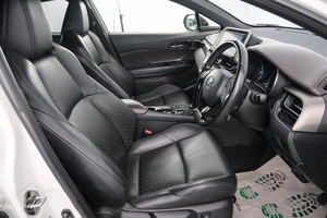 Внедорожник Toyota C-HR 2017 года, 2009000 рублей, Красноярск