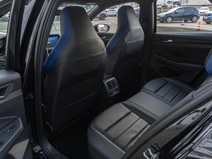 Хетчбэк Volkswagen Golf R 2023 года, 6650000 рублей, Краснодар