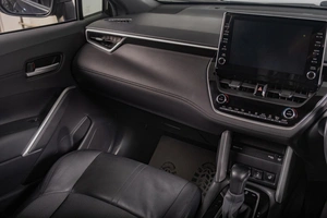 Внедорожник Toyota Corolla Cross 2022 года, 2749000 рублей, Томск