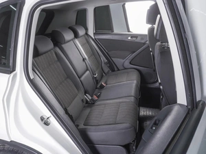 Внедорожник Volkswagen Tiguan 2012 года, 1350000 рублей, Ростов-на-Дону