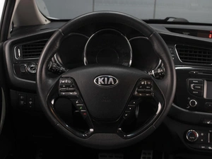 Хетчбэк Kia Ceed 2014 года, 1120000 рублей, Омск