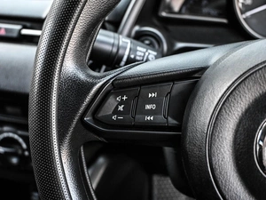 Хетчбэк Mazda 2 2021 года, 1584000 рублей, Кирилловка