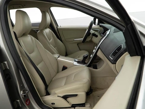 Внедорожник Volvo XC60 2015 года, 2545055 рублей, Москва