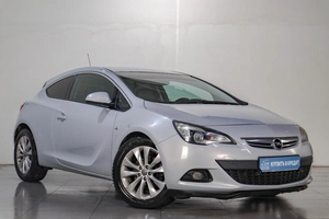 Хетчбэк Opel Astra GTC 2013 года, 1029000 рублей, Челябинск
