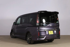 Минивэн Honda Stepwgn 2015 года, 2069000 рублей, Новосибирск