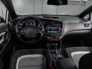 Хетчбэк Kia Ceed 2014 года, 1349000 рублей, Тюмень