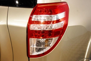 Внедорожник Toyota RAV4 2010 года, 1389000 рублей, Барнаул