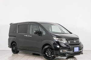 Минивэн Honda Stepwgn Spada 2016 года, 1999000 рублей, Красноярск
