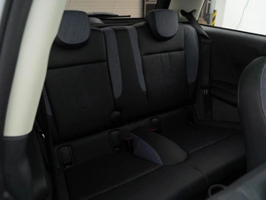 Хетчбэк MINI Cooper 2024 года, 4898999 рублей, Москва