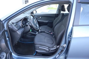 Седан Kia Rio 2014 года, 840000 рублей, Брянск