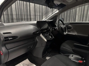 Минивэн Toyota Wish 2010 года, 1259000 рублей, Красноярск