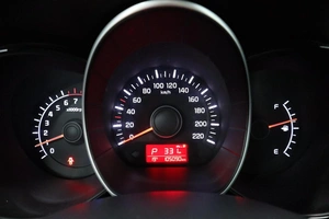 Седан Kia Rio 2017 года, 1330000 рублей, Курск