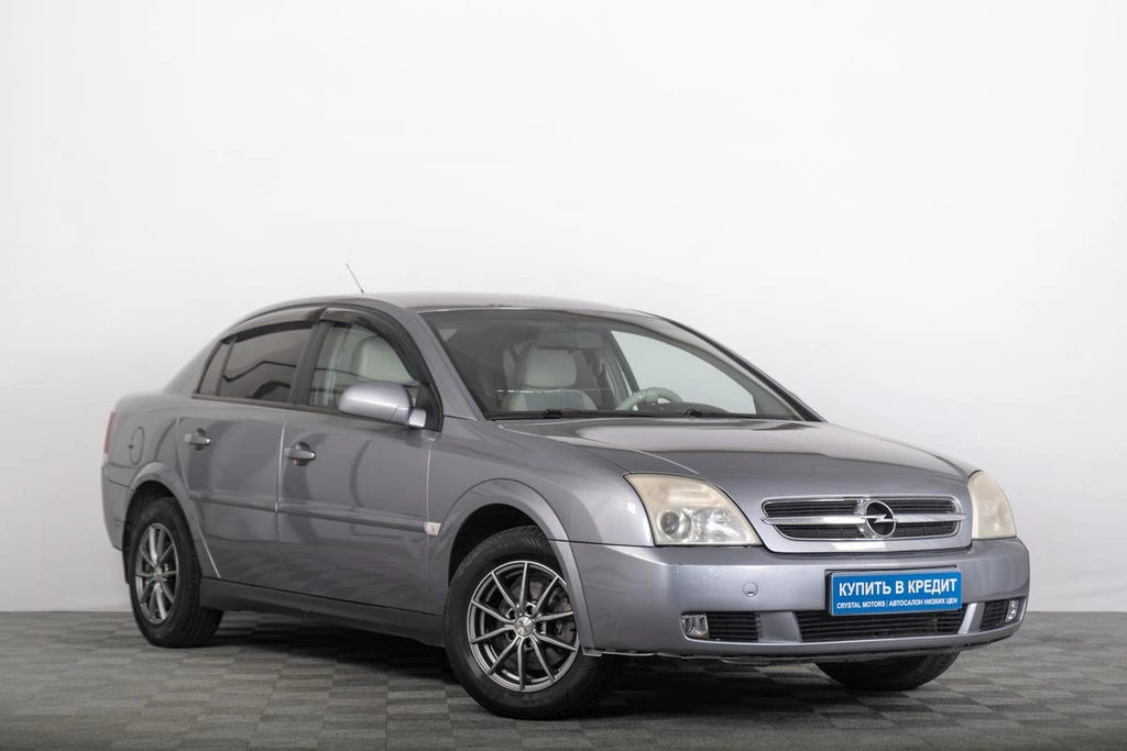 Седан Opel Vectra 2004 года, 479000 рублей, Томск