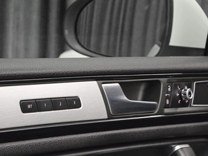 Внедорожник Volkswagen Touareg 2011 года, 1950000 рублей, Красноярск