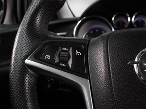 Хетчбэк Opel Astra 2011 года, 749000 рублей, Воронеж