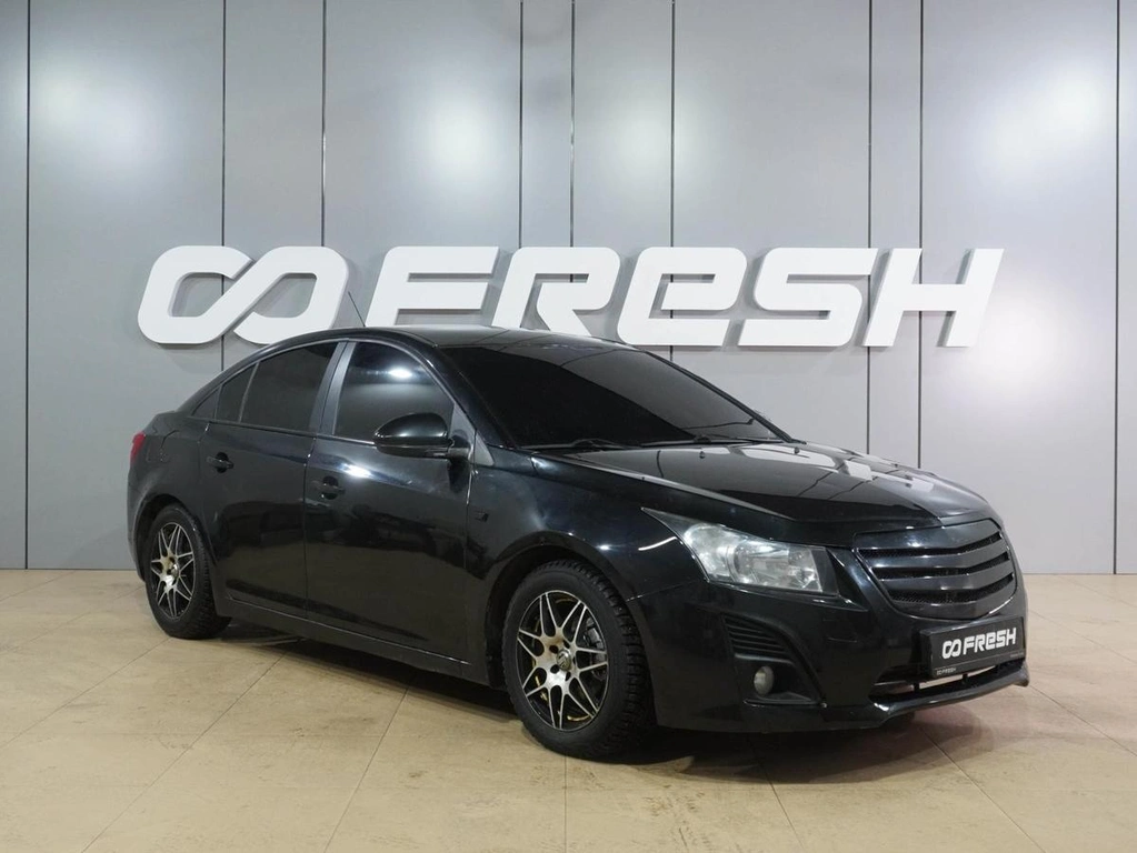 Седан Chevrolet Cruze 2011 года, 649000 рублей, Воронеж