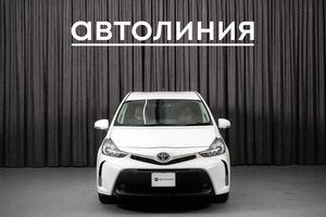 Универсал Toyota Prius Alpha 2015 года, 1300000 рублей, Красноярск