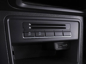 Внедорожник Volkswagen Tiguan 2016 года, 1220000 рублей, Ростов-на-Дону