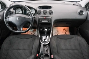 Хетчбэк Peugeot 308 2012 года, 639000 рублей, Красноярск
