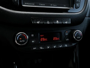 Хетчбэк Kia Ceed 2017 года, 1260000 рублей, Волгоград