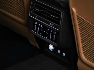 Внедорожник Audi Q8 2018 года, 6890999 рублей, Москва