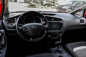 Универсал Kia Ceed 2015 года, 999000 рублей, Ульяновск