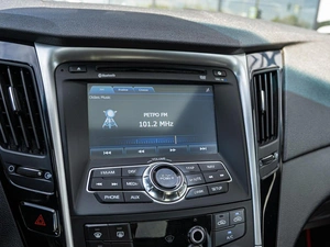 Седан Hyundai Sonata 2012 года, 999000 рублей, Краснодар