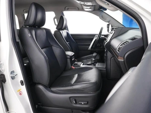 Внедорожник Toyota Land Cruiser Prado 2019 года, 5199365 рублей, Москва