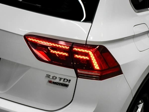 Внедорожник Volkswagen Tiguan 2017 года, 2349000 рублей, Тюмень