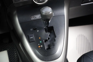 Минивэн Toyota Verso 2009 года, 969000 рублей, Новосибирск