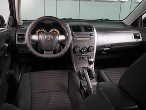 Седан Toyota Corolla 2010 года, 1129000 рублей, Воронеж