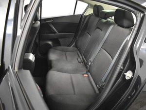 Седан Mazda 3 2012 года, 909900 рублей, Казань