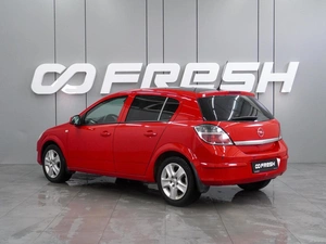 Хетчбэк Opel Astra 2013 года, 699000 рублей, Воронеж