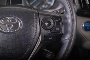 Внедорожник Toyota RAV4 2017 года, 2779000 рублей, Томск