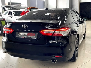 Седан Toyota Camry 2019 года, 2497000 рублей, Солонцы