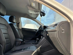 Внедорожник Volkswagen Tiguan 2017 года, 2599000 рублей, Ижевск