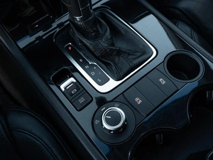 Внедорожник Volkswagen Touareg 2010 года, 1829000 рублей, Нижний Новгород