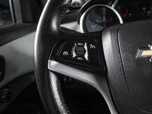 Седан Chevrolet Cruze 2011 года, 699000 рублей, Волгоград