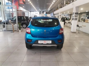 Хэтчбек Renault Sandero 2015 года, 990000 рублей, Орёл