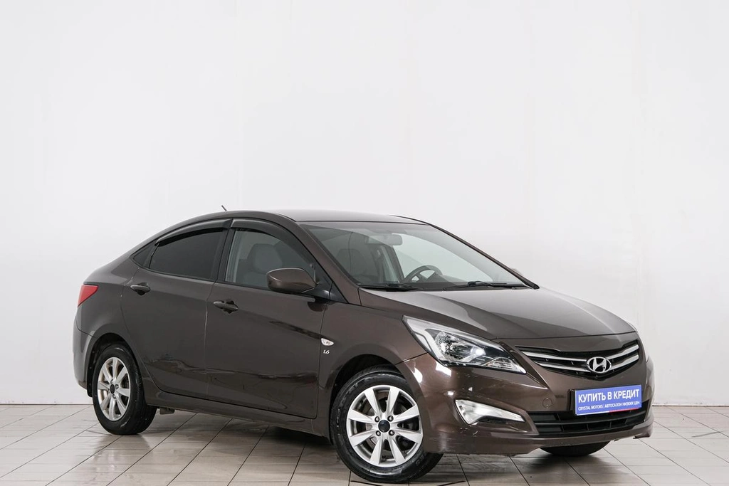 Седан Hyundai Solaris 2016 года, 1349000 рублей, Красноярск