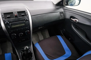 Седан Toyota Corolla 2008 года, 879000 рублей, Красноярск