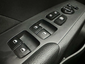 Седан Hyundai Solaris 2017 года, 1245000 рублей, Красноярск