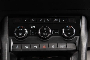 Внедорожник Skoda Karoq 2020 года, 2149000 рублей, Оренбург